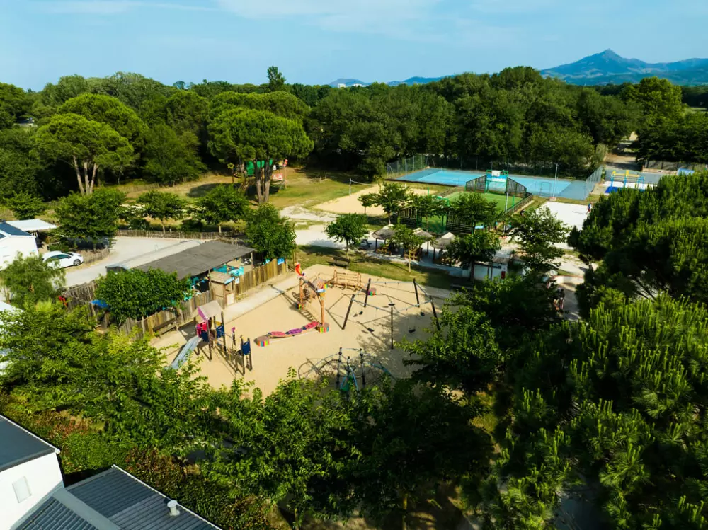 Camping Paradis Le Pearl4 Sterren★★★★
