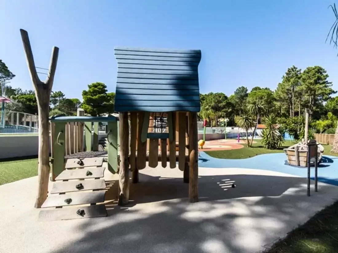 Camping Taxo Les Pins 4 Stars★★★★