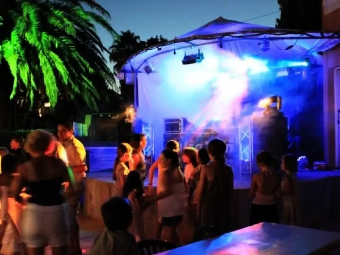 Chadotel Catalan Gardens 4 Stars★★★★