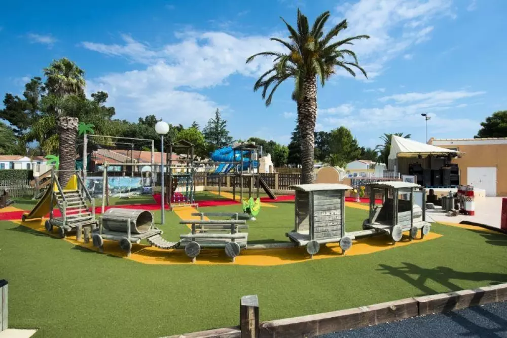 Chadotel Les Jardins Catalans 4 Sterren★★★★