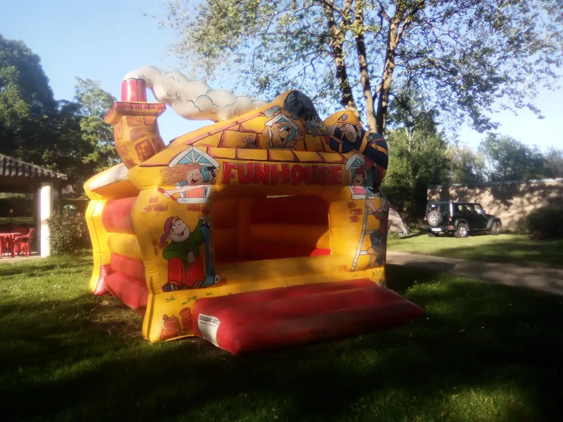 Campsite Les Chambons 3 Stars★★★