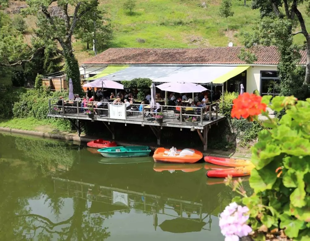 Camping Au Lac d'Hautibus3 étoiles★★★