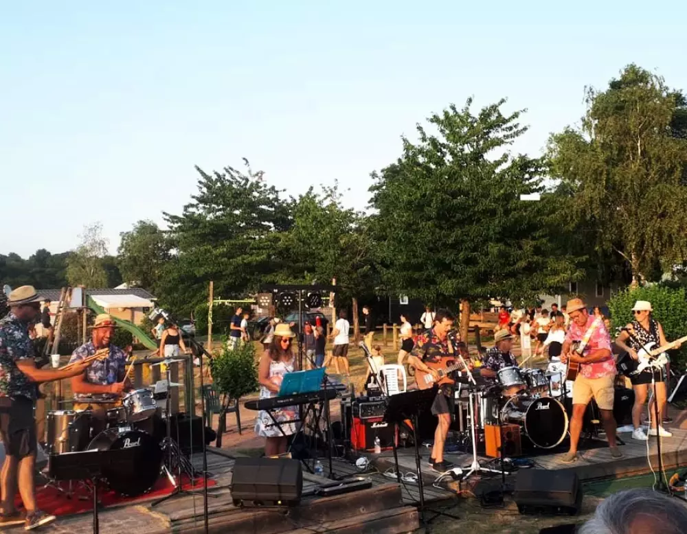 Camping Au Lac d'Hautibus3 étoiles★★★