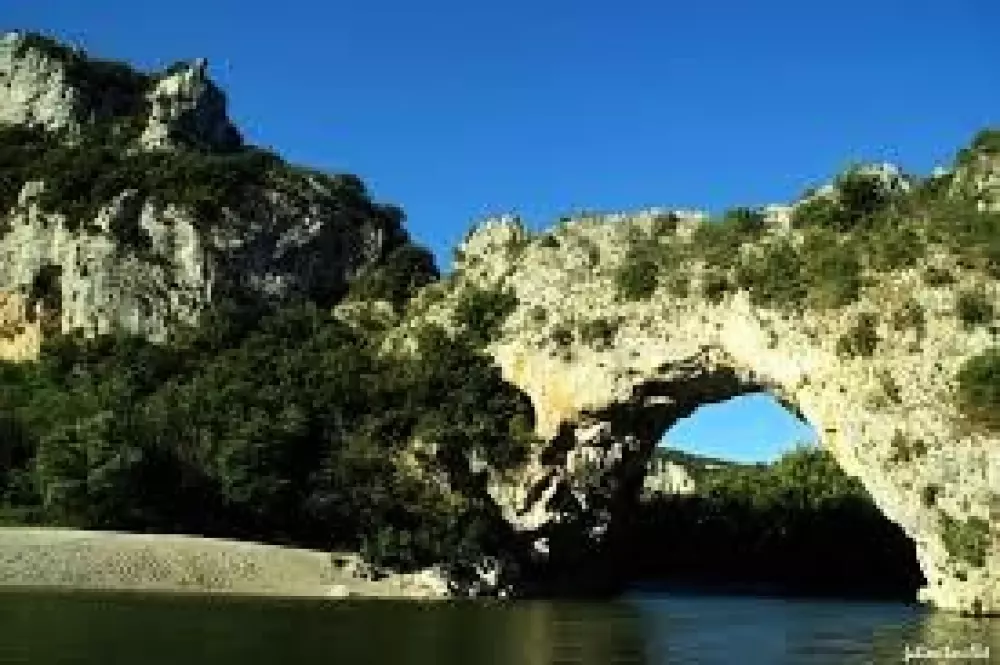 Campsite Ushuaia Villages Le Viaduc 3 Stars★★★