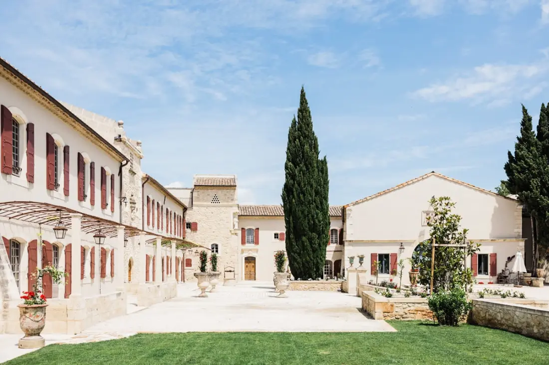 Le Mas Caladoc – Luxury Domaine With Private Spa in Provence