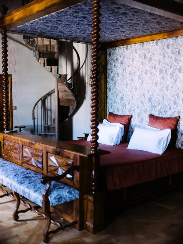 Le Mas Caladoc – Luxury Domaine With Private Spa in Provence