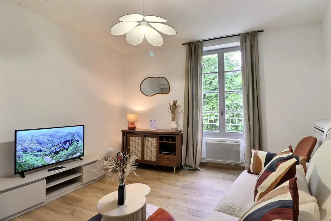 Starry Night, Cocoon In The Historical Heart, Clim