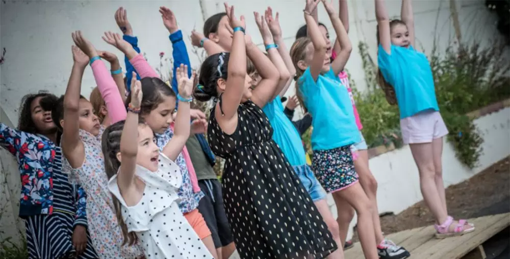 Camping Paradis la Gineste4 Estrellas★★★★