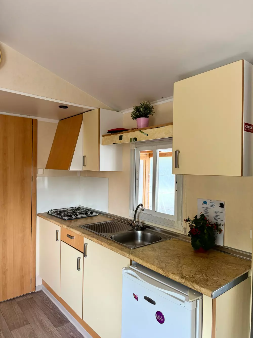 Camping Paradis la Gineste4 Estrellas★★★★