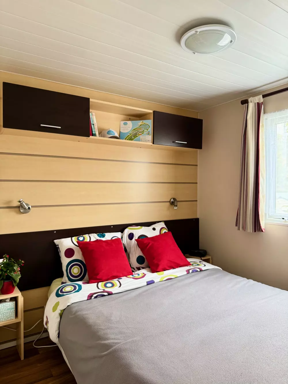 Camping Paradis la Gineste4 Estrellas★★★★