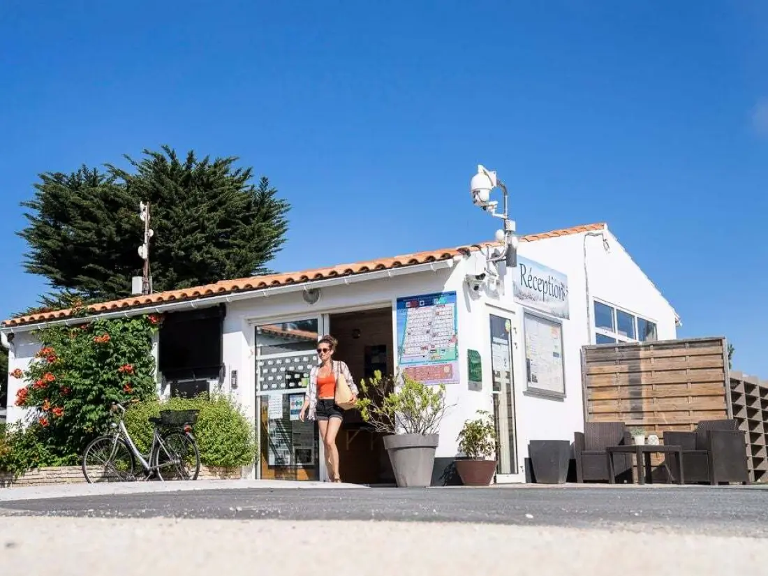 Camping Romanée Le Campiotel des Dunes4 Sterren★★★★