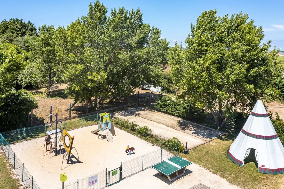 Camping Romanée Le Campiotel des Dunes4 Sterren★★★★