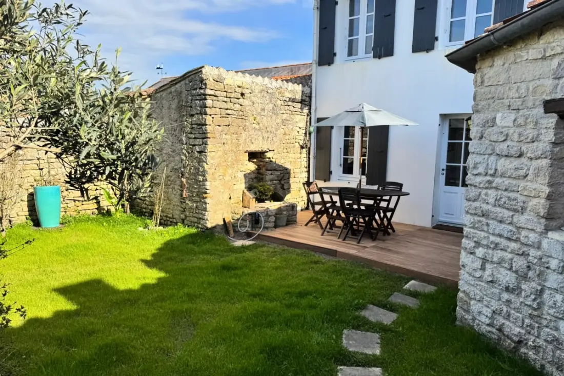Charming House With Garden in Ars-en-ré