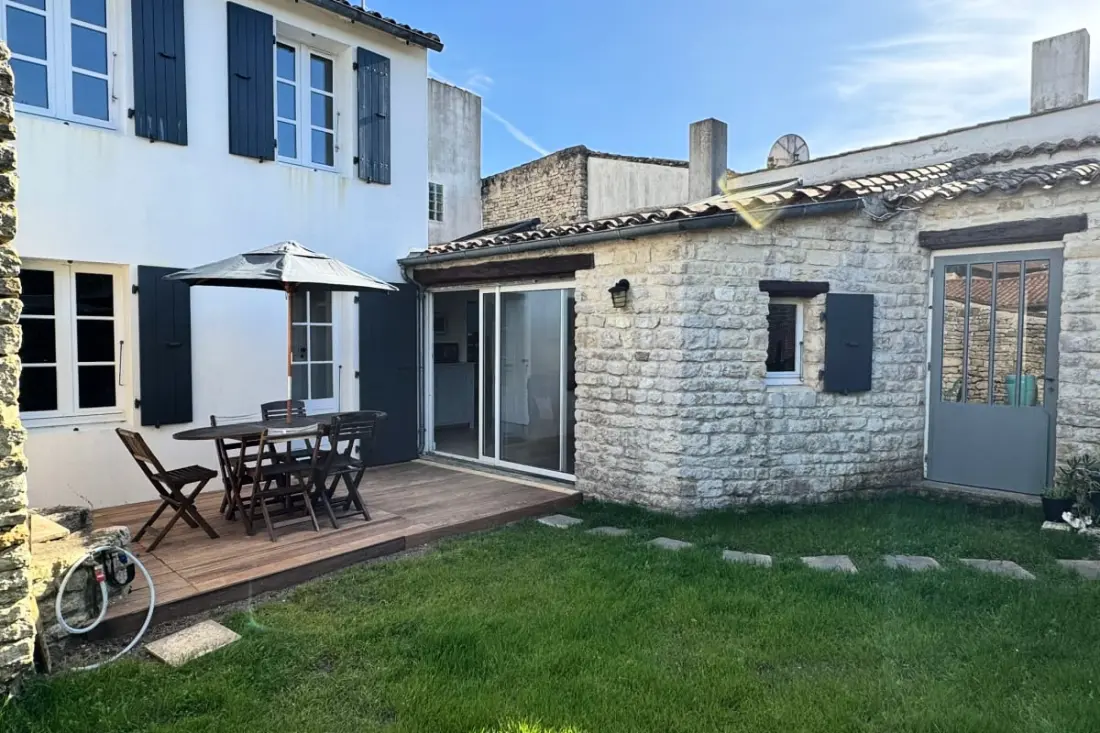 Charming House With Garden in Ars-en-ré