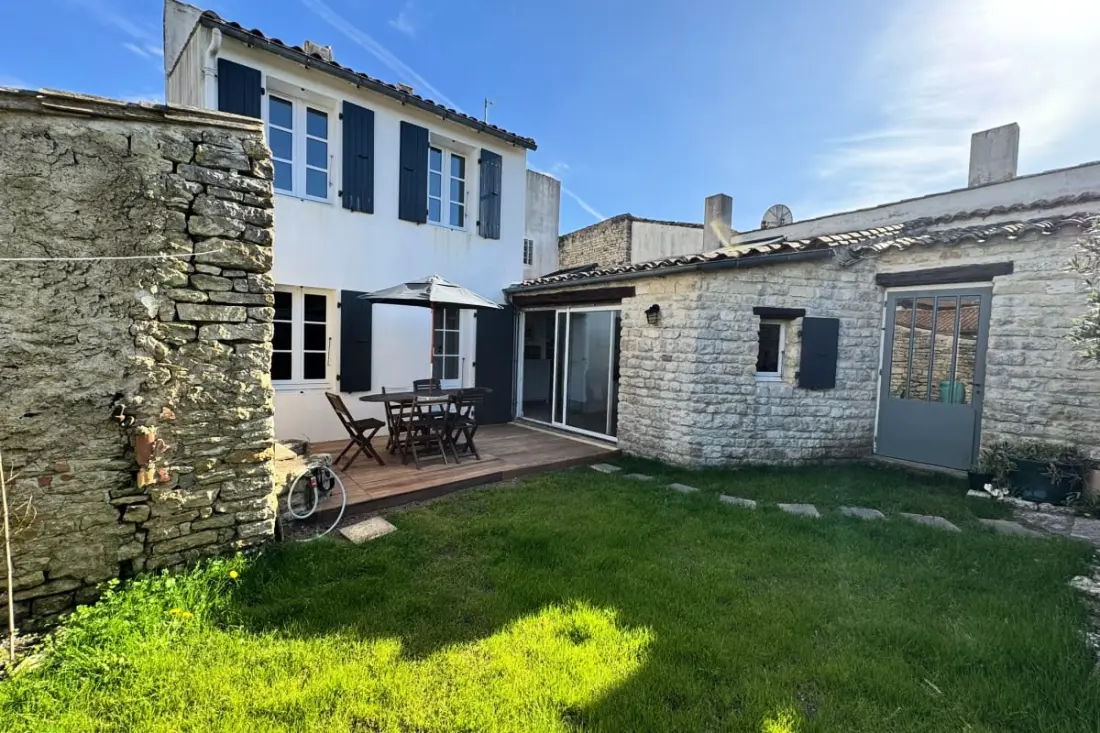 Charming House With Garden in Ars-en-ré