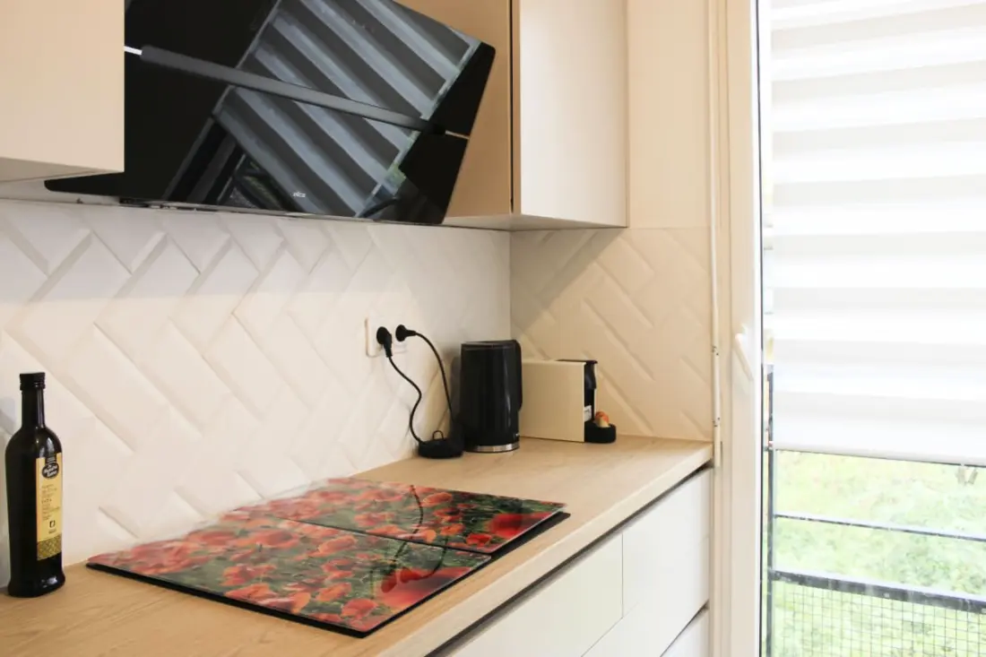 Appartement Avec Balcon Et Parking Proche Métro