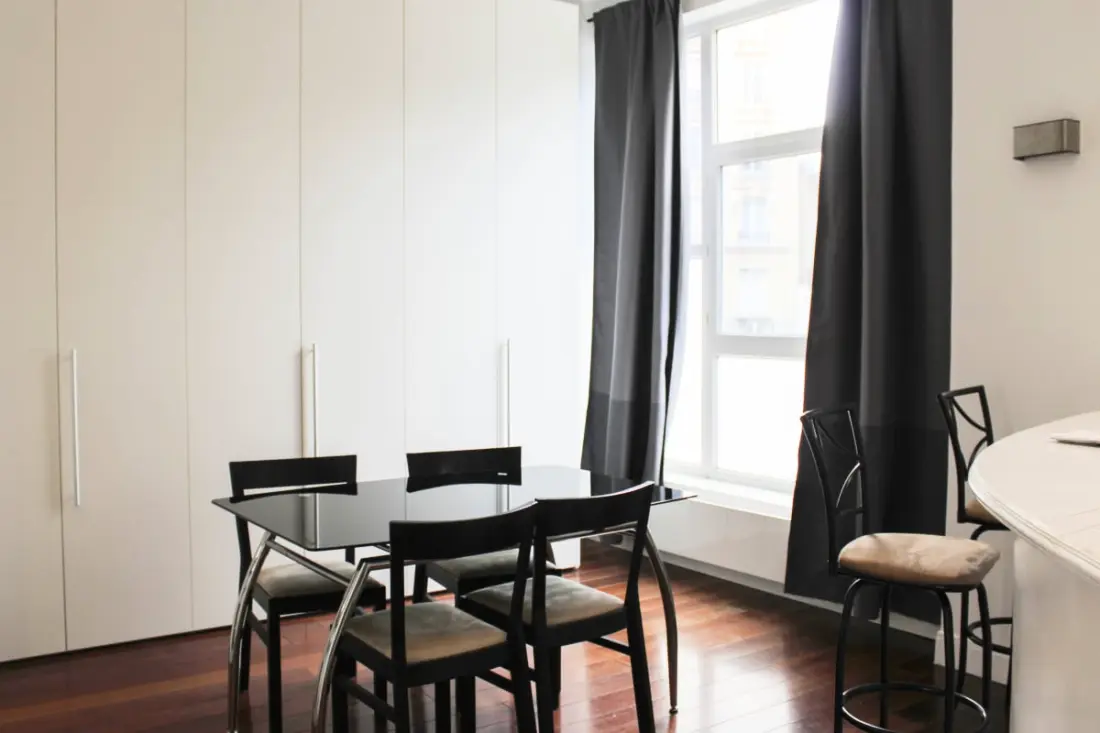 Lichtgevende appartement met Mezzanine in Asnières