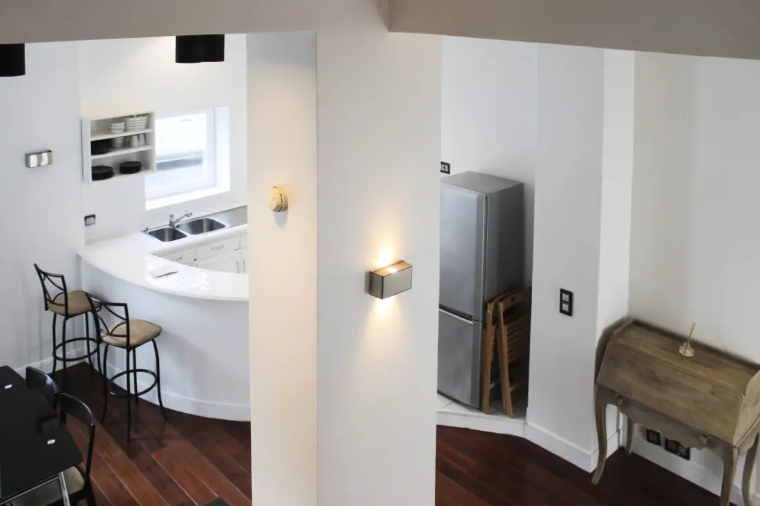 Lichtgevende appartement met Mezzanine in Asnières