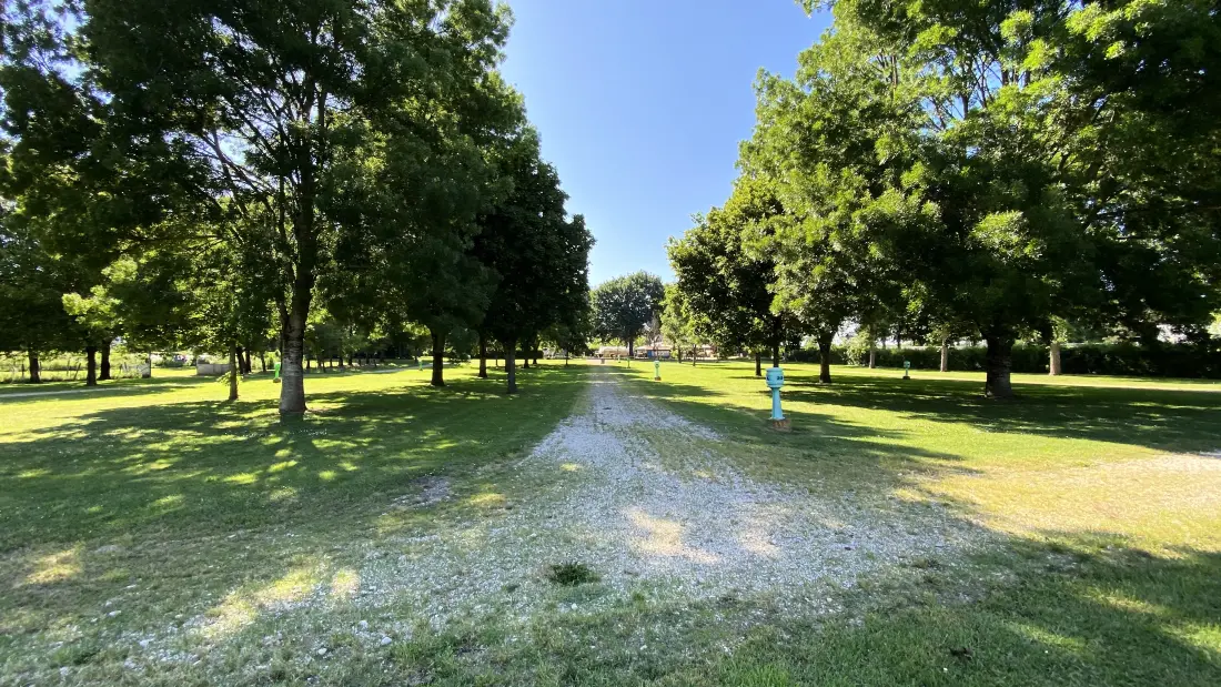 Camping de l'Arquebuse3 Csillagok★★★