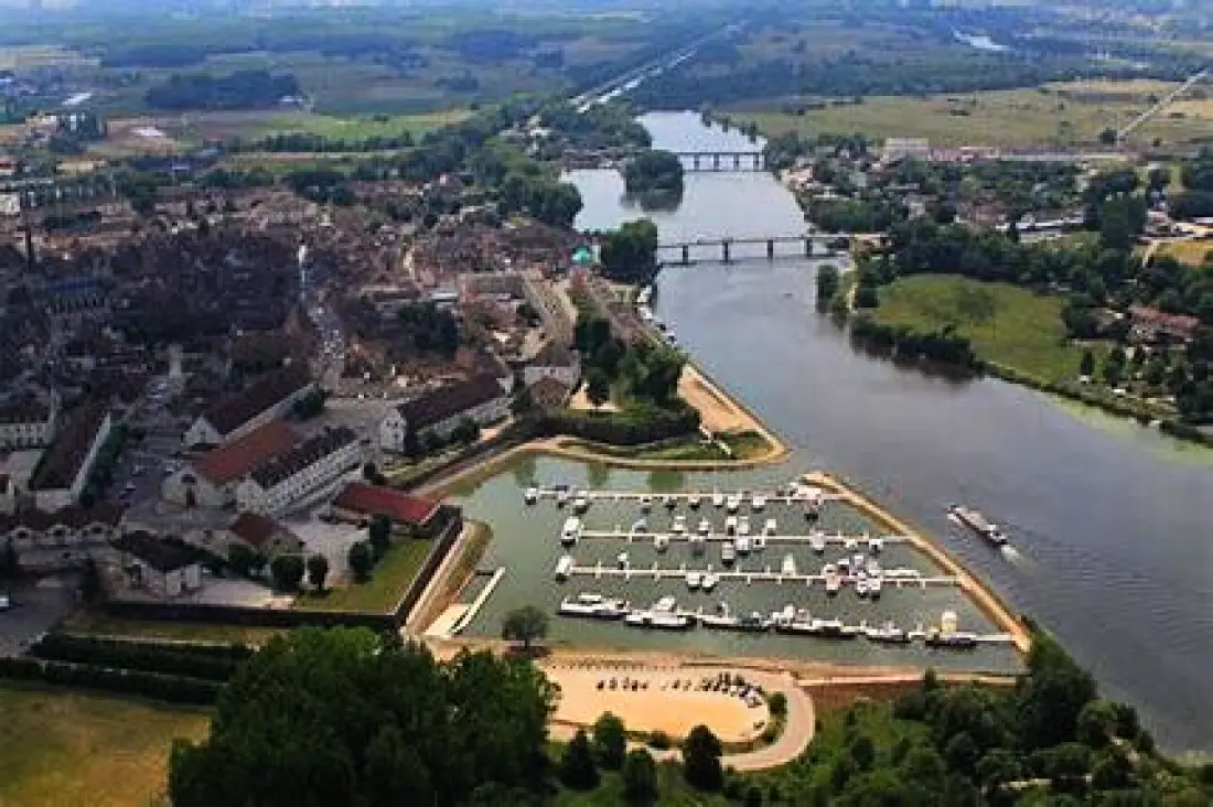 Camping de l'Arquebuse3 Csillagok★★★