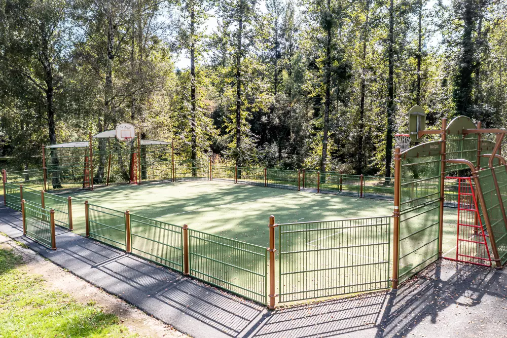 Camping Paradis le Coiroux4 Sterne★★★★