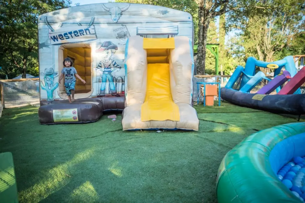 Kemping Paradis Family des Issoux4 Gwiazdy★★★★