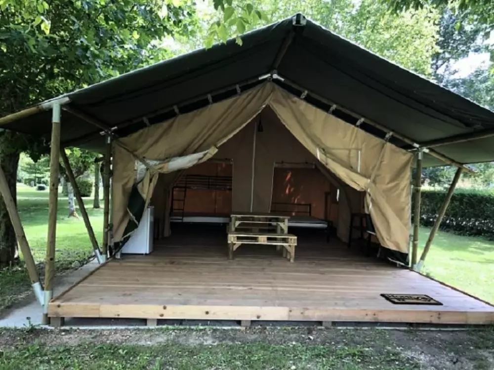 Camping Paradis Aubeterre sur Dronne3 Stjerner★★★