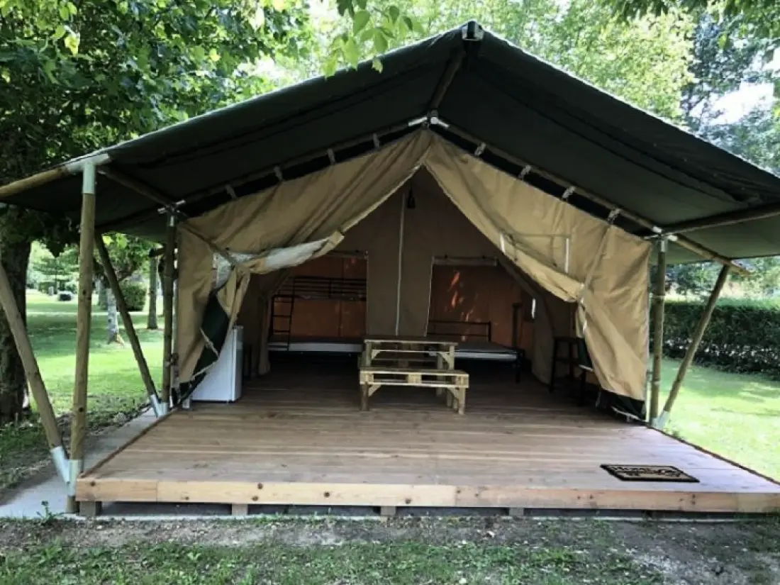 Camping Paradis Aubeterre sur Dronne3 Stelle★★★