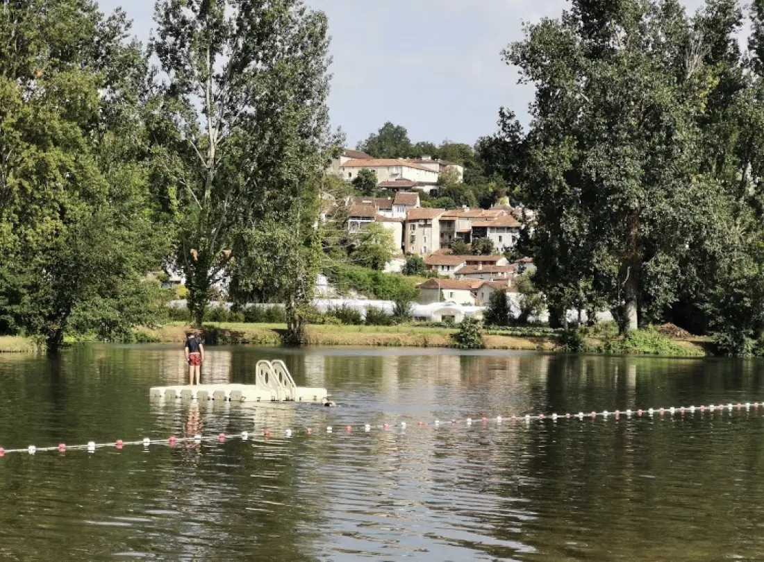 Camping Paradis Aubeterre sur Dronne3 Stelle★★★