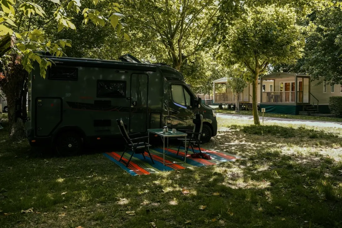 Camping Paradis Aubeterre sur Dronne3 Csillagok★★★