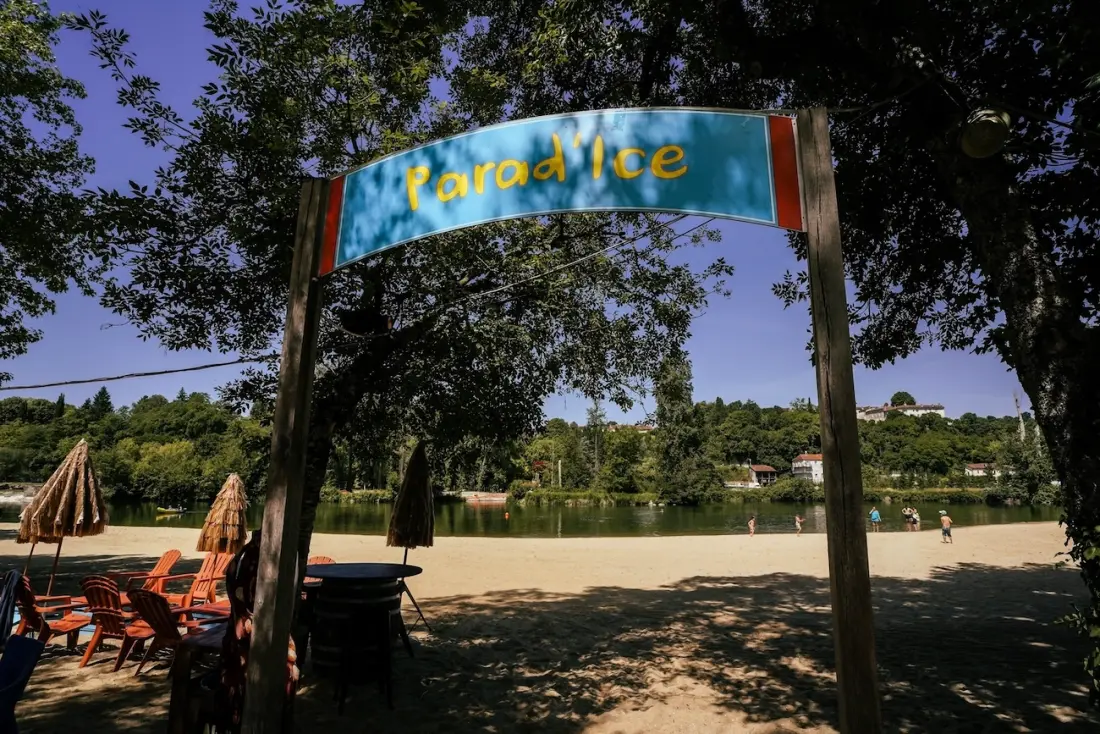 Camping Paradis Aubeterre sur Dronne3 Csillagok★★★