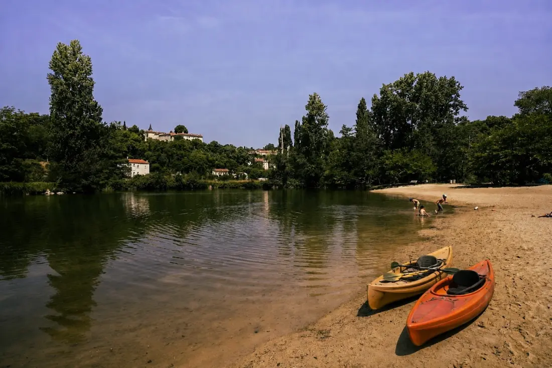 Camping Paradis Aubeterre sur Dronne3 Csillagok★★★