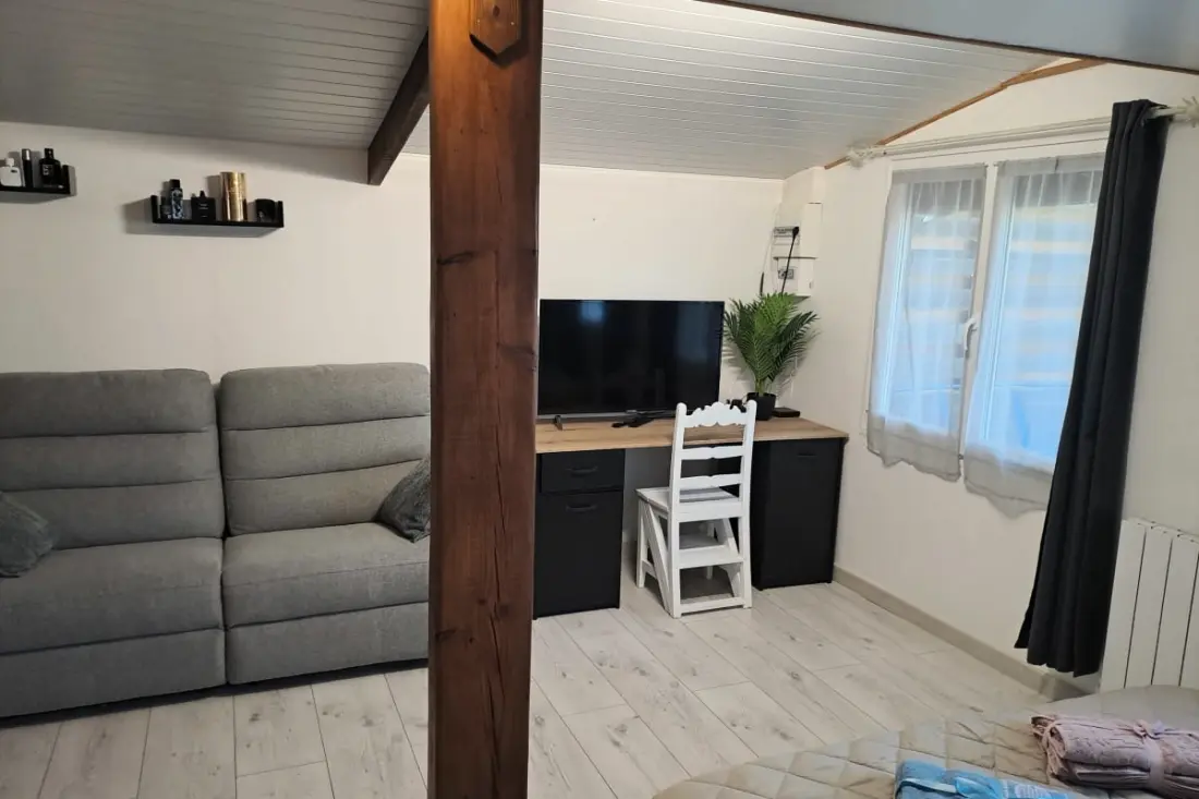 Chalet terasszal, medence és parkoló Audenge-ben