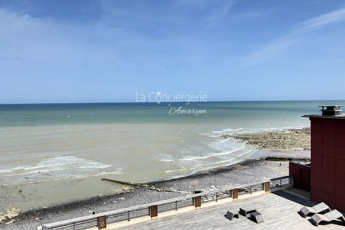 Residence Al 48 - Duplex Bagatel: Comfort & Escape Facing the Sea
