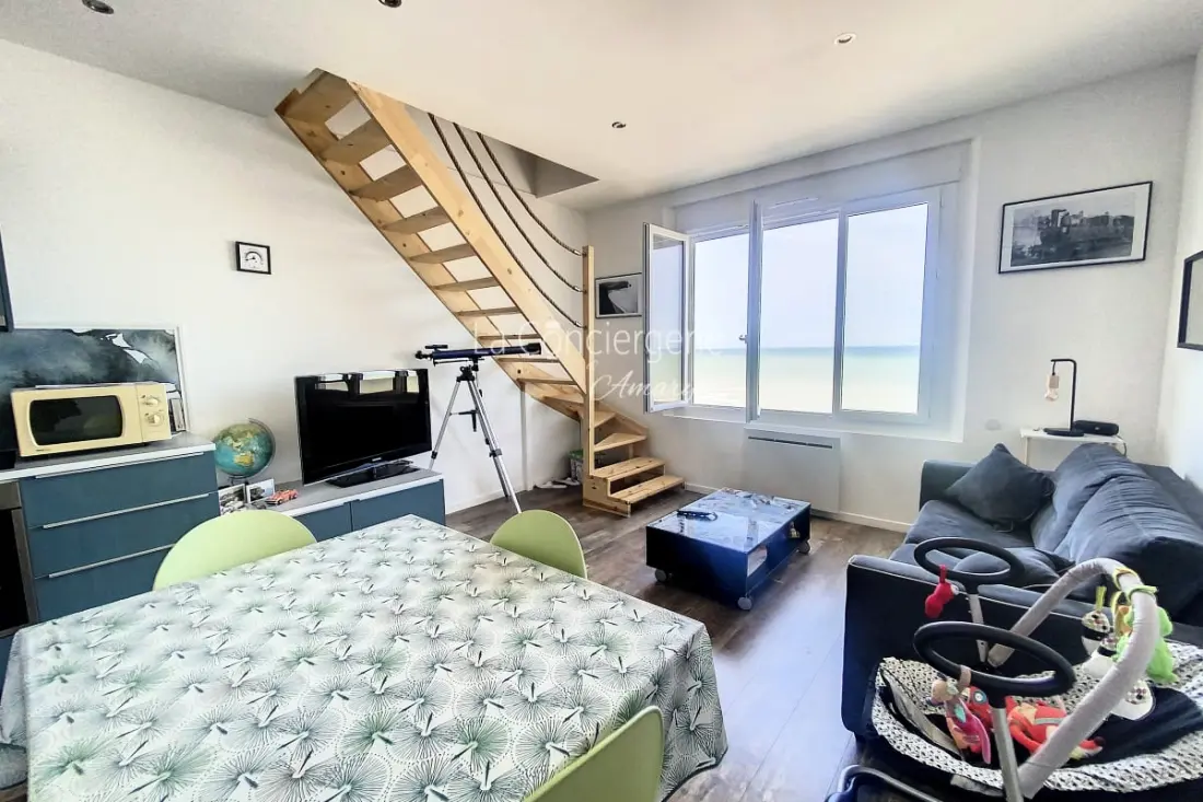 Residence Al 48 - Duplex Bagatel: Comfort & Escape Facing the Sea
