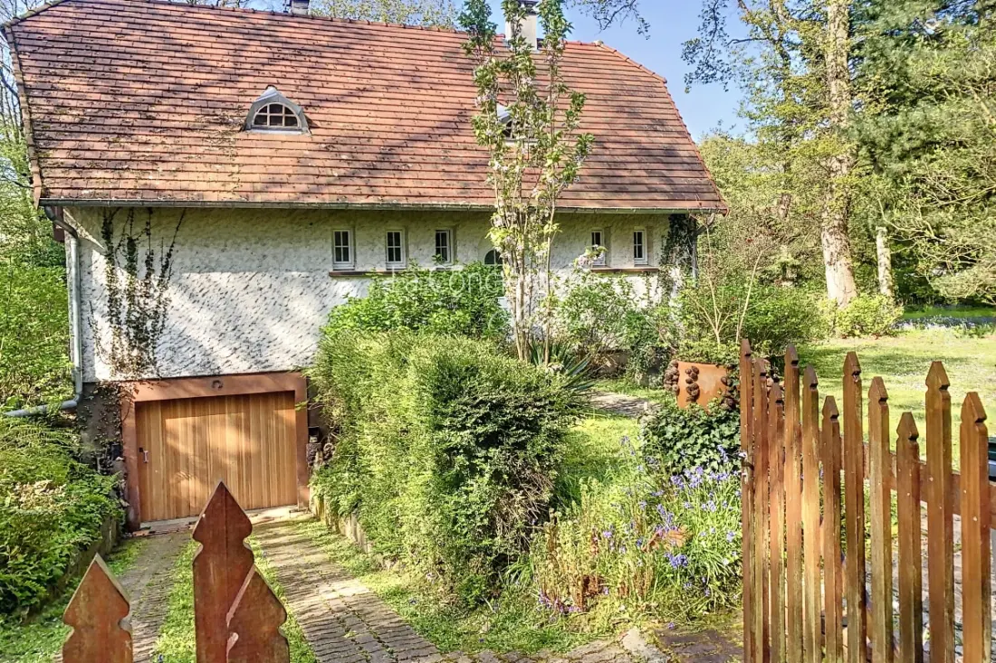 Residence Mer & Bois De Cise: Egyéni ház a nagy kerttel