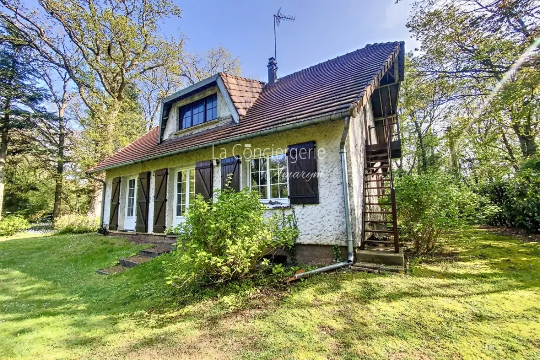 Residence Mer & Bois De Cise: Egyéni ház a nagy kerttel