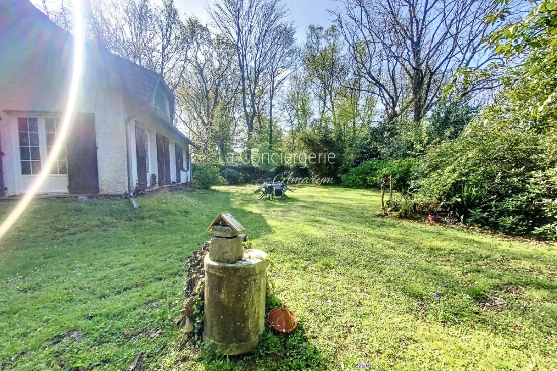 Residence Mer & Bois De Cise: Egyéni ház a nagy kerttel