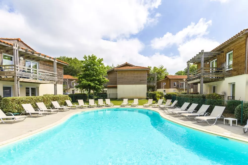 Résidence Lagrange Vacances Les Terrasses du Lac 3 Sterne★★★