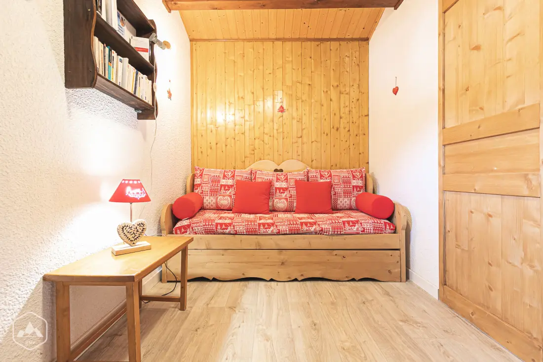 Genevray Residence