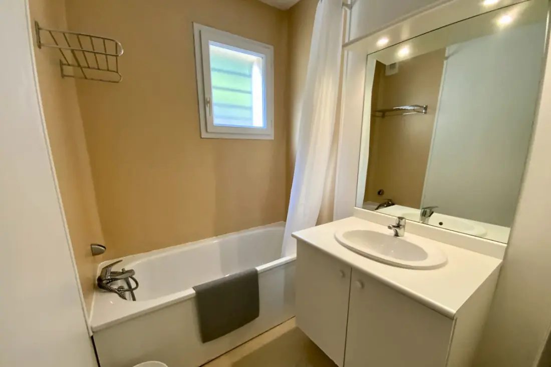 Residence Les Naiades J57 - 2 slaapkamers voor 6 personen!