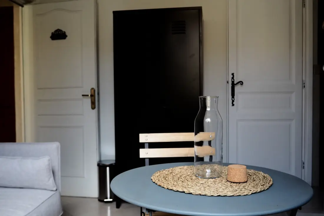 Nest ruhig mit Terrasse im Intramural