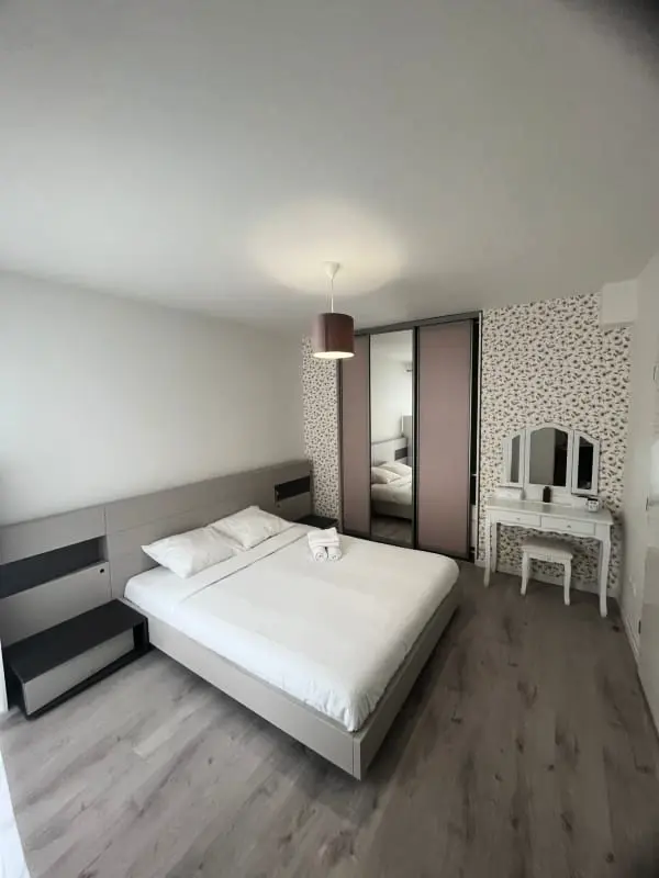 Appartement met Balkon Aux Portes De Paris