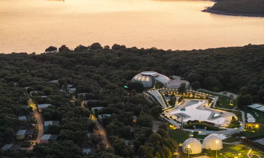 Camping Mon Perin 4 Stjerner★★★★