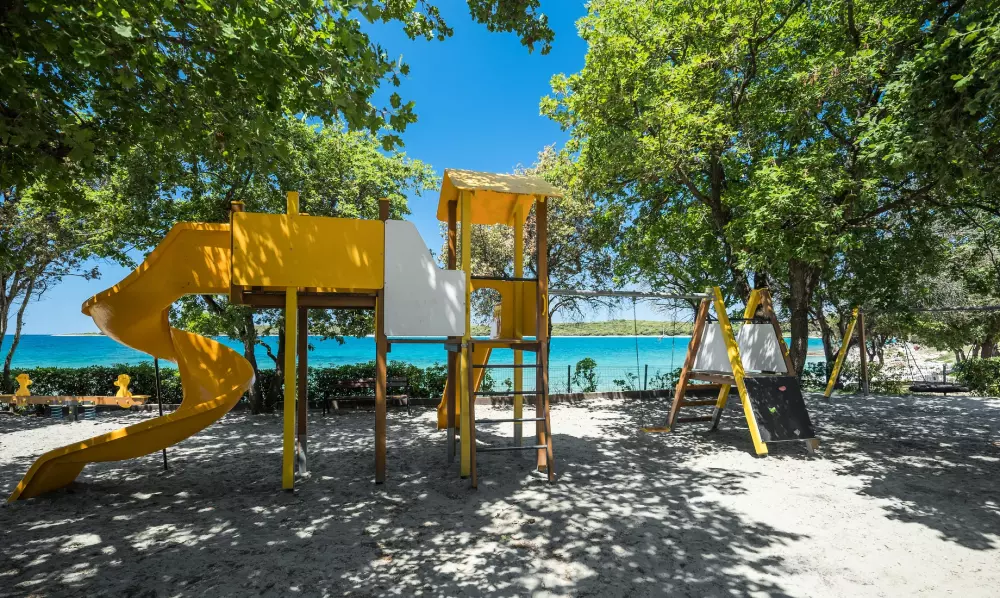 Camping Mon Perin 4 Stjerner★★★★