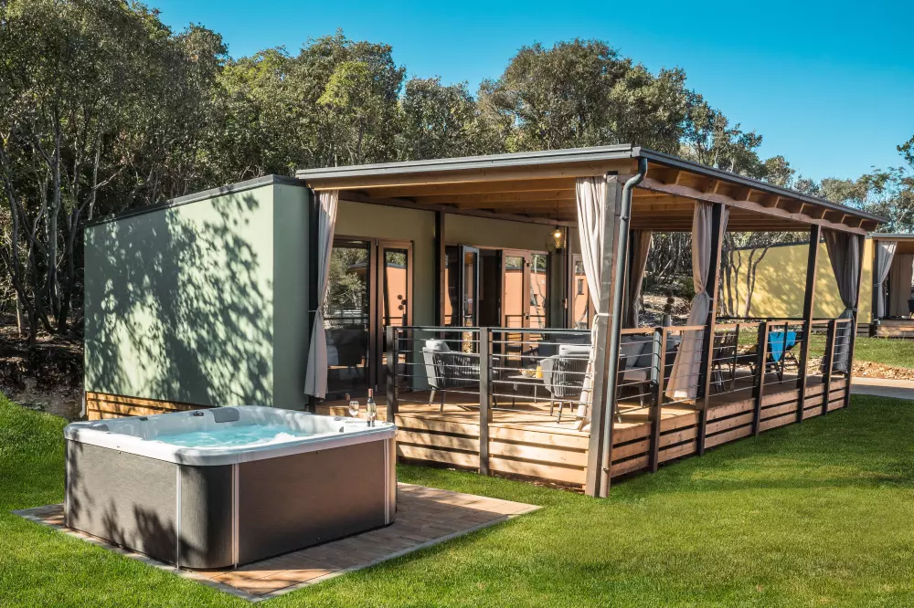 Camping Mon Perin 4 Stjerner★★★★