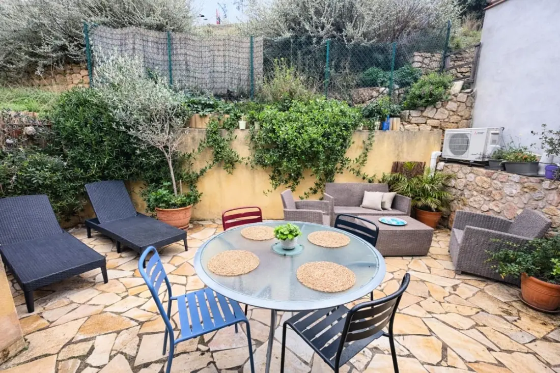 Appartement met terras Rustig in Bandol
