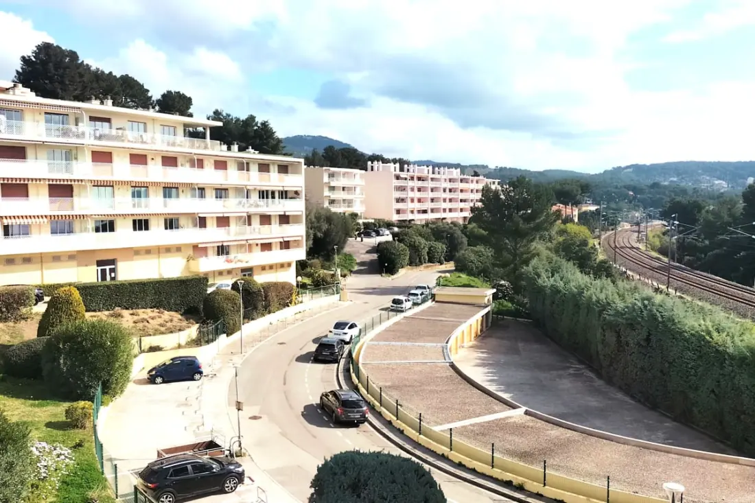 Uitzicht op zee dichtbij strand en Port De Bandol