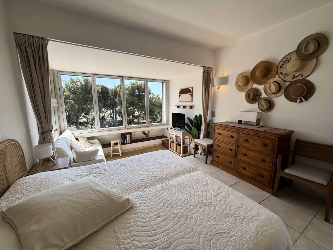 Athena Residence