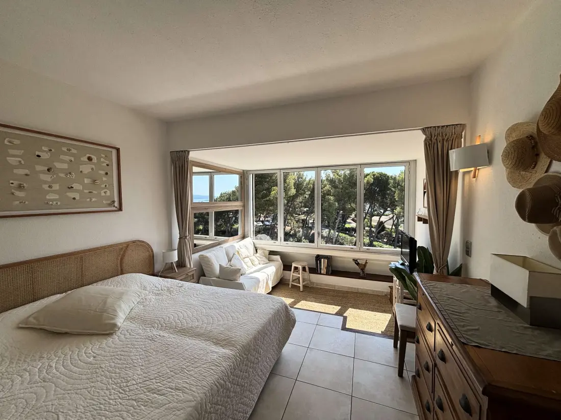 Athena Residence